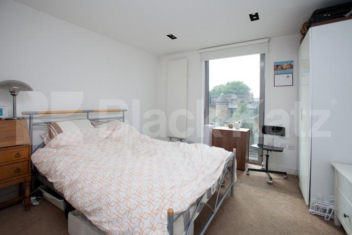 			3 Bedroom, 2 bath, 1 reception Mews House			 Liverpool Road, ANGEL